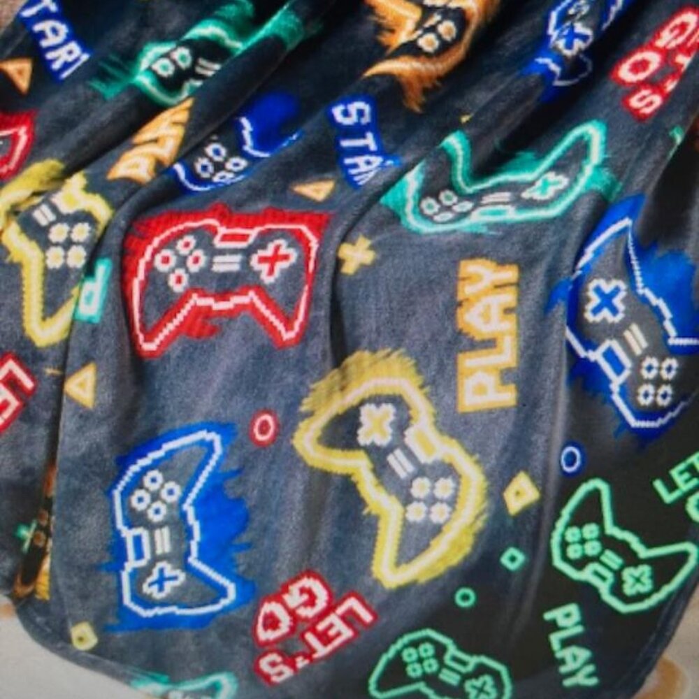 NewGlow in The Dark Gaming Blanket 50 x 60